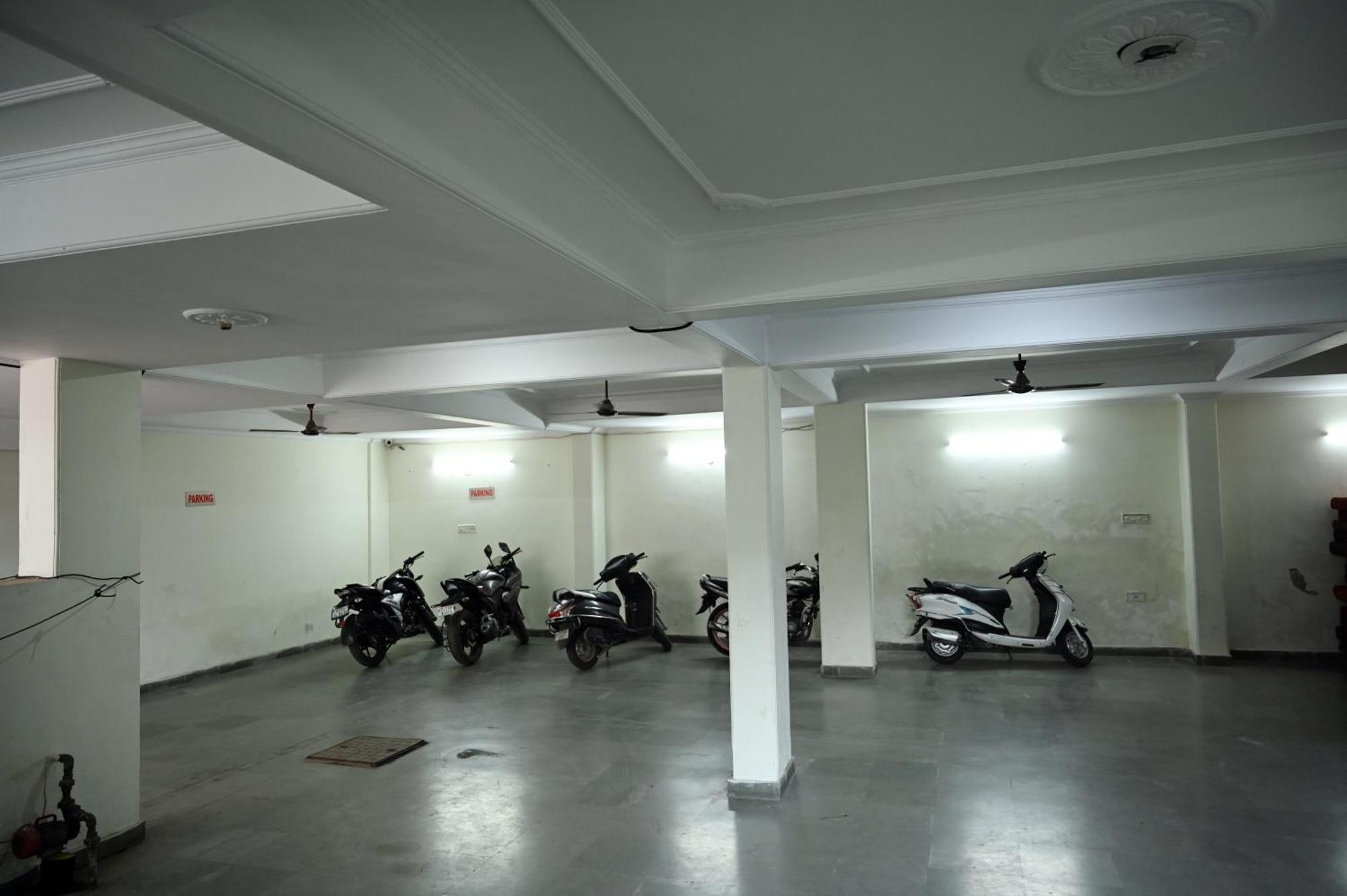 Hotel Pulse Inn Near Railway Station Jaipur Bagian luar foto