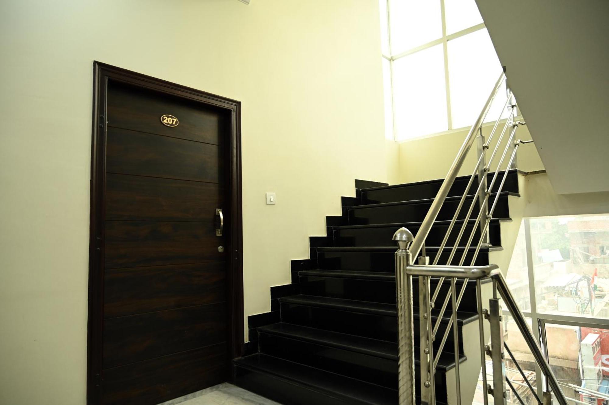 Hotel Pulse Inn Near Railway Station Jaipur Bagian luar foto
